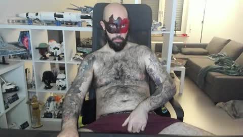 Snapshot of dirtybalws chatting on October 31, 2025, 9:38 pm Robert online show from October 31, 2025, 9:38 pm