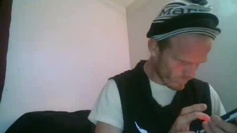 Justin Robinson online show from November 19, 2025, 4:01 am