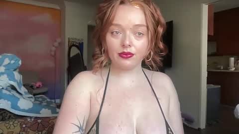 Snapshot of dirtylaneyjane chatting on January 1, 2025, 9:41 pm Laney Jane online show from January 1, 2025, 9:41 pm