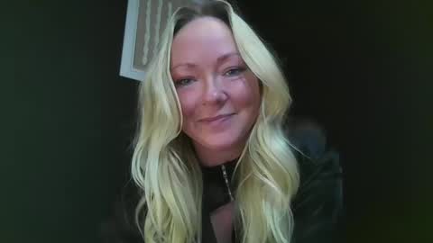 Snapshot of dirtylittlejess chatting on October 2, 2025, 6:53 am dirtylittlejess online show from October 2, 2025, 6:53 am