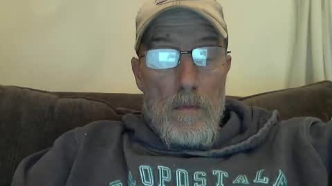 Snapshot of dirtynastyoldman chatting on March 8, 2025, 2:55 am dirtynastyoldman online show from March 8, 2025, 2:55 am
