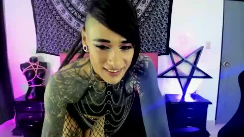 Snapshot of dirtyonix chatting on February 4, 2025, 8:28 pm ONIX online show from February 4, 2025, 8:28 pm