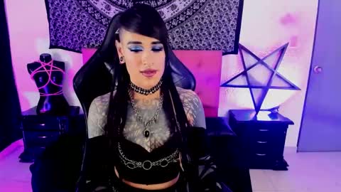 Snapshot of dirtyonix chatting on February 10, 2025, 12:08 am ONIX online show from February 10, 2025, 12:08 am