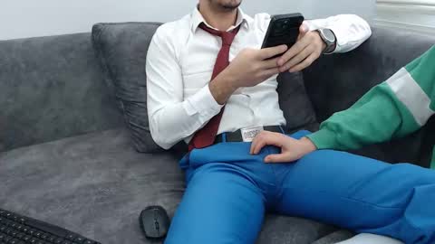 dirtyybooyy77 online show from December 15, 2025, 10:19 am