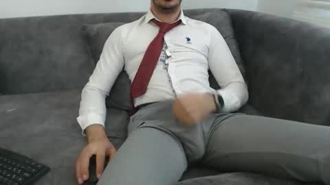 dirtyybooyy77 online show from April 7, 2026, 7:20 am