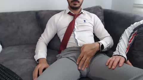 dirtyybooyy77 online show from May 11, 2026, 9:59 am