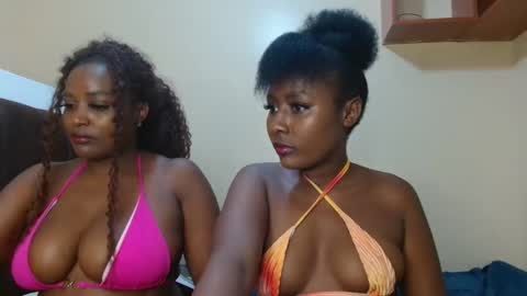 Snapshot of disah_002 chatting on September 18, 2025, 8:55 pm disah_002 online show from September 18, 2025, 8:55 pm