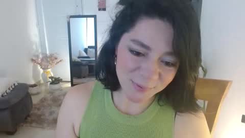 Snapshot of disneey2888 chatting on February 16, 2026, 1:07 pm disneey2888 online show from February 16, 2026, 1:07 pm