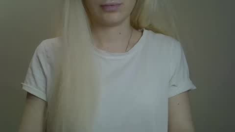 DitaMilton online show from January 6, 2025, 12:24 pm