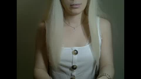 DitaMilton online show from January 15, 2025, 7:12 pm