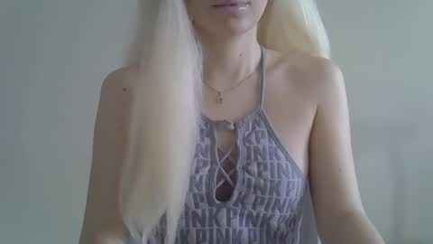 DitaMilton online show from February 4, 2025, 10:10 am