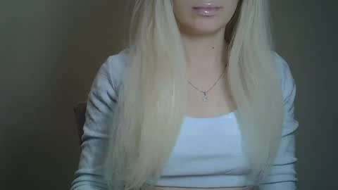 DitaMilton online show from February 6, 2025, 8:02 pm