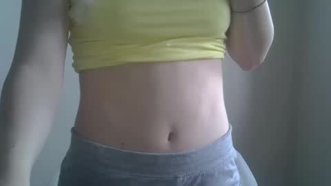 DitaMilton online show from October 23, 2025, 11:42 am