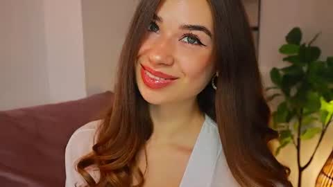 Tia online show from July 11, 2026, 9:05 pm