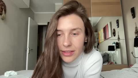 Snapshot of divine_beauty_girl chatting on January 28, 2025, 12:43 pm Valerie online show from January 28, 2025, 12:43 pm