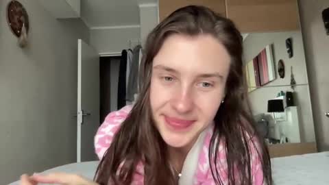 Snapshot of divine_beauty_girl chatting on January 29, 2025, 9:55 am Valerie online show from January 29, 2025, 9:55 am