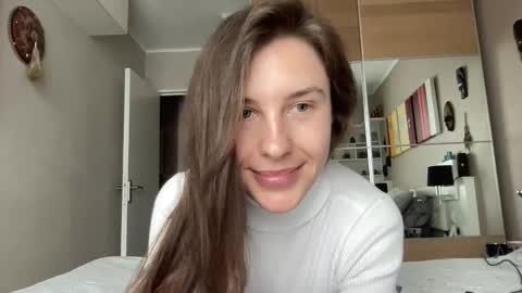 Snapshot of divine_beauty_girl chatting on February 4, 2025, 12:11 pm Valerie online show from February 4, 2025, 12:11 pm
