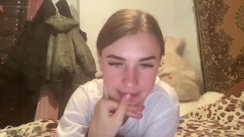 Snapshot of divine_beauty_girl chatting on February 15, 2025, 5:07 pm Valerie online show from February 15, 2025, 5:07 pm