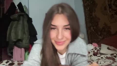 Snapshot of divine_beauty_girl chatting on February 16, 2025, 2:00 pm Valerie online show from February 16, 2025, 2:00 pm