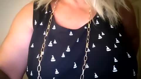 Alexxa online show from July 14, 2026, 7:08 pm