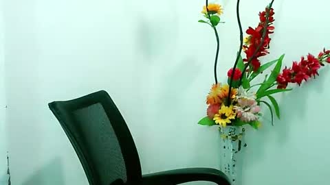 Snapshot of divinegrace10 chatting on December 16, 2024, 4:13 am     Divine Grace Close To Your Hear online show from December 16, 2024, 4:13 am