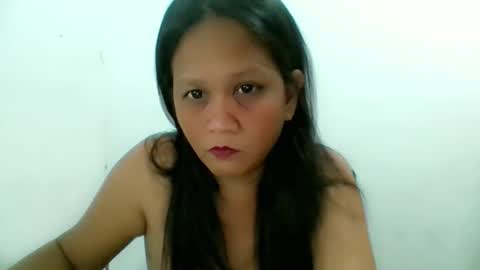 Snapshot of divinegrace10 chatting on November 15, 2025, 3:48 am Divine Grace Close To Your Hear online show from November 15, 2025, 3:48 am