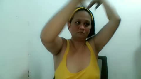 Snapshot of divinegrace10 chatting on November 21, 2025, 3:16 am Divine Grace Close To Your Hear online show from November 21, 2025, 3:16 am