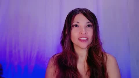 Snapshot of divinelynn chatting on February 17, 2025, 12:38 pm DivineLynn online show from February 17, 2025, 12:38 pm