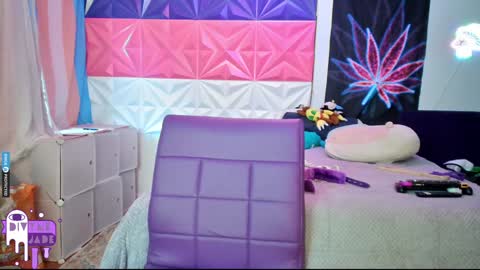 Snapshot of divynejade chatting on December 8, 2024, 9:41 pm Jade Divyne online show from December 8, 2024, 9:41 pm