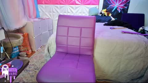 Snapshot of divynejade chatting on December 13, 2024, 12:06 pm Jade Divyne online show from December 13, 2024, 12:06 pm