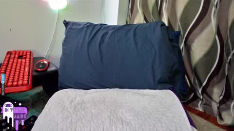 Snapshot of divynejade chatting on March 5, 2025, 11:17 am Jade Divyne online show from March 5, 2025, 11:17 am