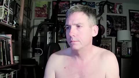 dix_handley_50 online show from December 5, 2024, 3:15 am