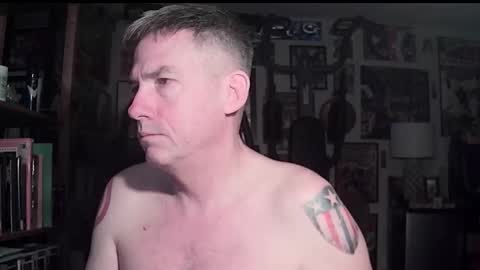 dix_handley_50 online show from January 7, 2026, 11:34 am