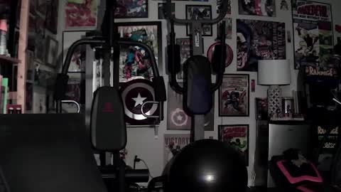 dix_handley_50 online show from April 3, 2026, 2:42 am