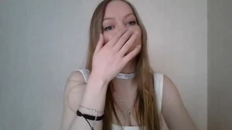 dixie_bangbang online show from April 9, 2026, 1:27 pm