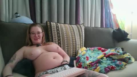 dixie_comanche online show from December 22, 2024, 10:49 am