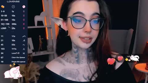 Snapshot of dixipixi_ chatting on November 15, 2025, 5:49 am dixipixi_ online show from November 15, 2025, 5:49 am