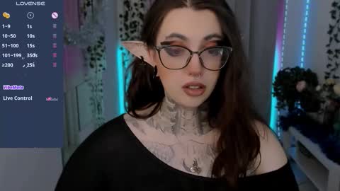 Snapshot of dixipixi_ chatting on December 20, 2025, 5:47 am dixipixi_ online show from December 20, 2025, 5:47 am