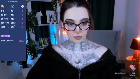 Snapshot of dixipixi_ chatting on February 6, 2026, 6:29 am dixipixi_ online show from February 6, 2026, 6:29 am