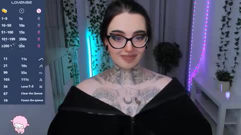 Snapshot of dixipixi_ chatting on February 7, 2026, 6:06 am dixipixi_ online show from February 7, 2026, 6:06 am