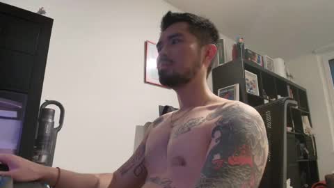 D online show from April 12, 2026, 4:23 pm