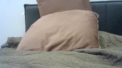 dixsonnnnn online show from December 14, 2024, 10:02 am