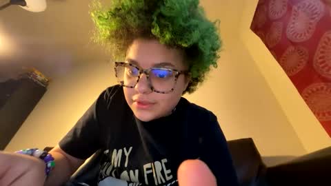 Snapshot of dizzinsweatyy chatting on February 11, 2025, 2:46 pm dizzinsweatyy online show from February 11, 2025, 2:46 pm