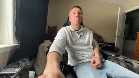 Snapshot of dizzyash chatting on February 5, 2026, 8:02 pm Hansel and Gretle online show from February 5, 2026, 8:02 pm