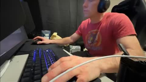 Snapshot of dizzyash chatting on February 8, 2026, 2:48 am Hansel and Gretle online show from February 8, 2026, 2:48 am