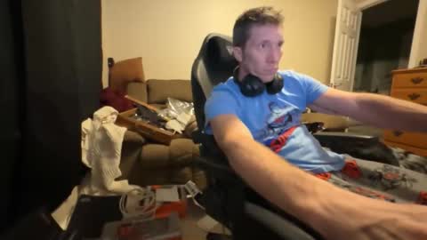 Snapshot of dizzyash chatting on February 13, 2026, 3:35 am Hansel and Gretle online show from February 13, 2026, 3:35 am