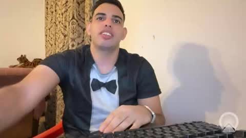 Snapshot of djonson_ chatting on October 1, 2025, 6:25 pm Djonson online show from October 1, 2025, 6:25 pm
