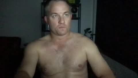Snapshot of djswpyv chatting on October 15, 2025, 7:41 am TriflinYoBitch online show from October 15, 2025, 7:41 am