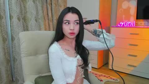 Snapshot of dkny_ chatting on February 28, 2026, 12:17 pm Maddy online show from February 28, 2026, 12:17 pm