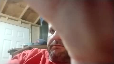 Snapshot of dlkalid20 chatting on February 4, 2026, 10:58 pm dlkalid20 online show from February 4, 2026, 10:58 pm